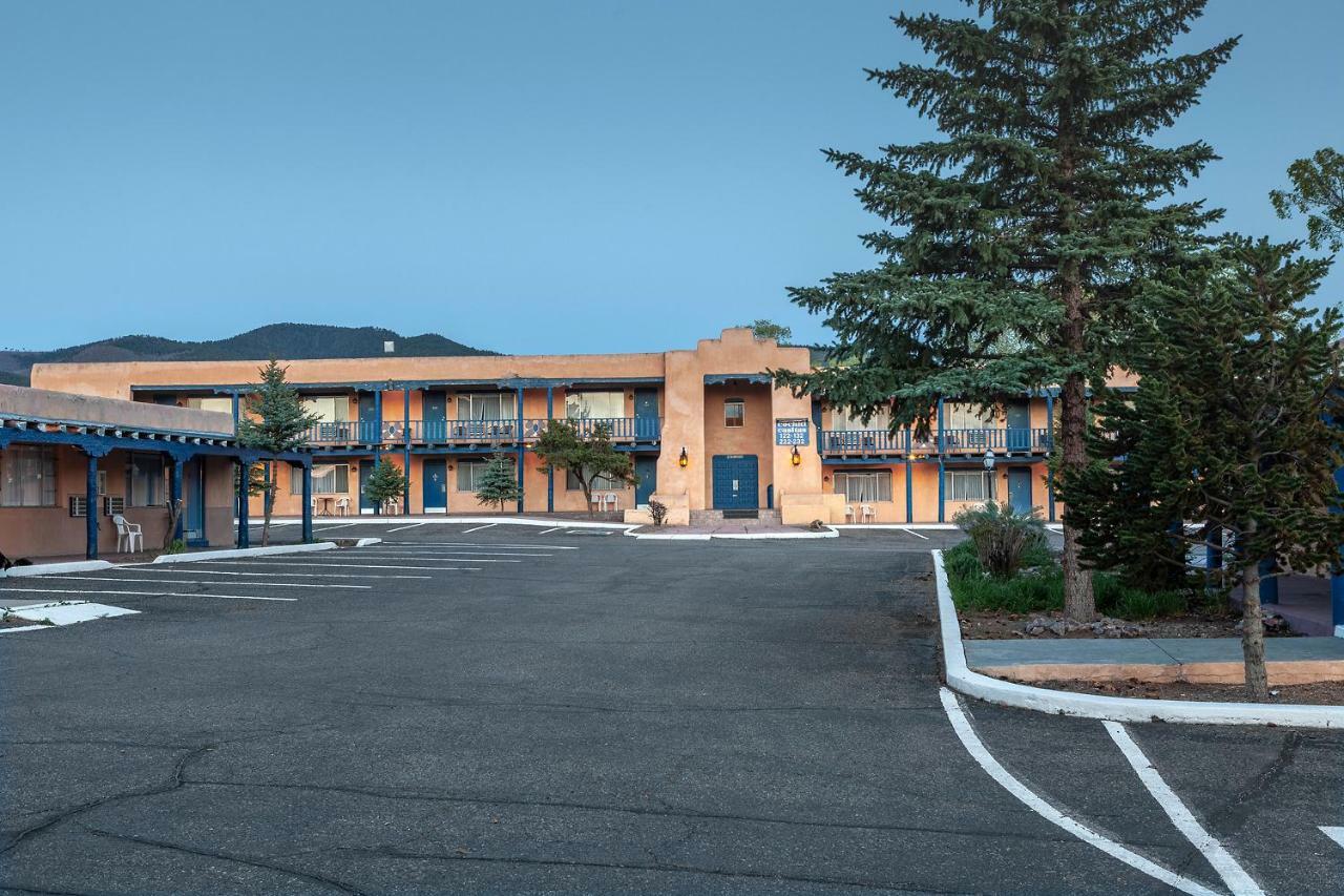 Kachina Lodge Resort And Meeting Center Taos Exterior photo